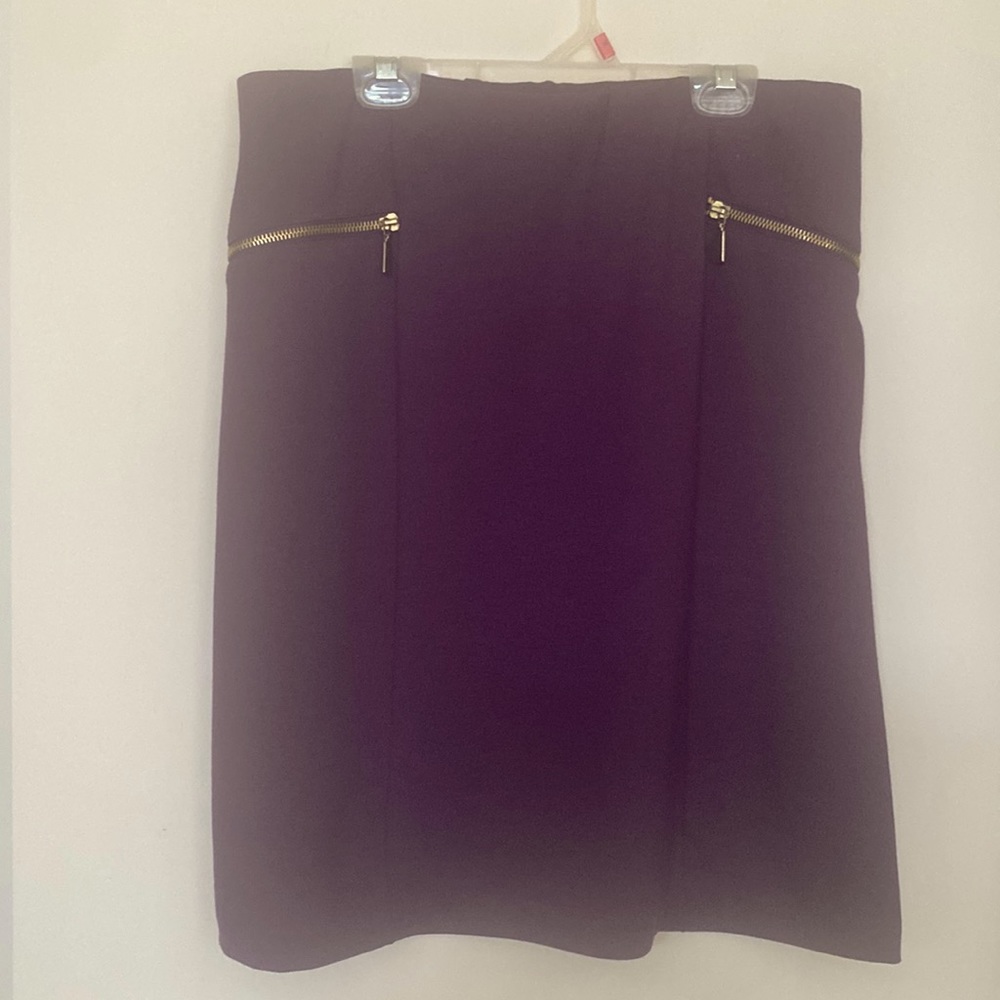 A-line knit skirt